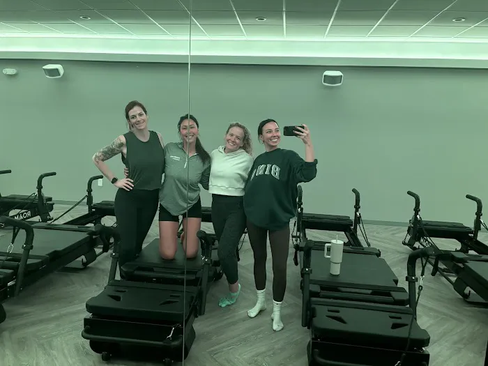 Roam Studio Picture 7