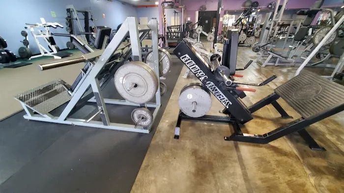 Rock Hard Fitness Picture 3