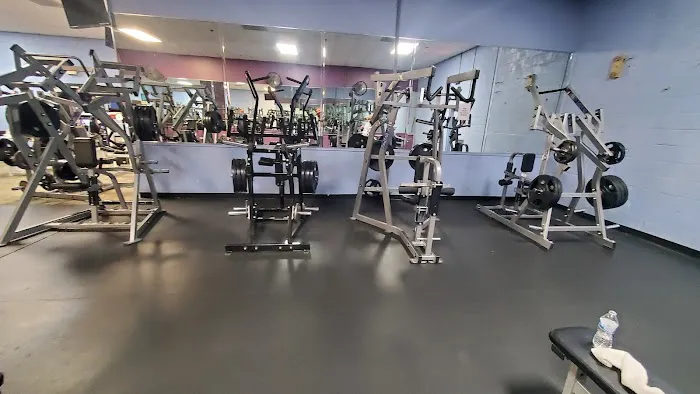 Rock Hard Fitness Picture 9