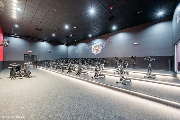 Crunch Fitness - Tucker Picture 8