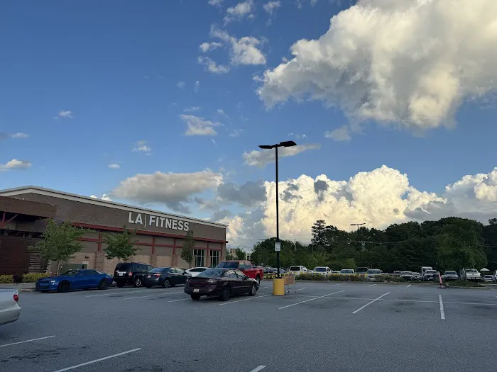 LA Fitness Picture 7