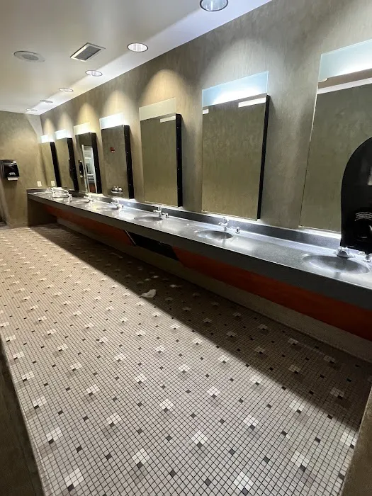 LA Fitness Picture 10