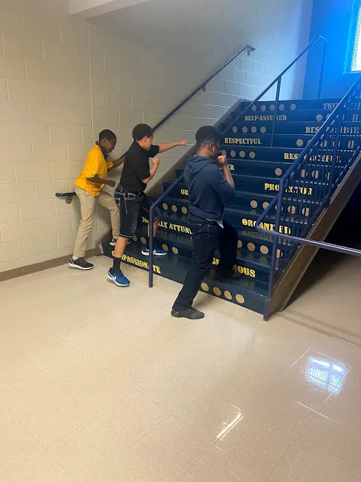 RayGe Boxing Kickboxing Fitness Picture 3