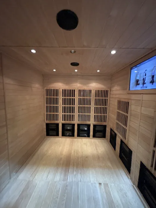 HOTWORX - Atlanta, GA - Decatur Picture 9