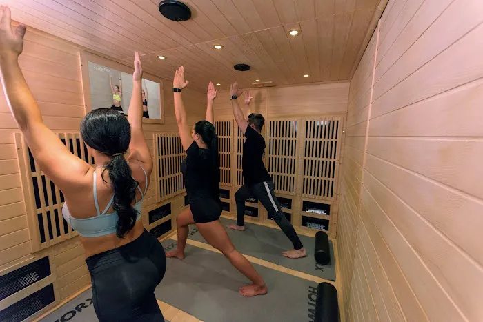 HOTWORX - Atlanta, GA - Decatur Picture 6