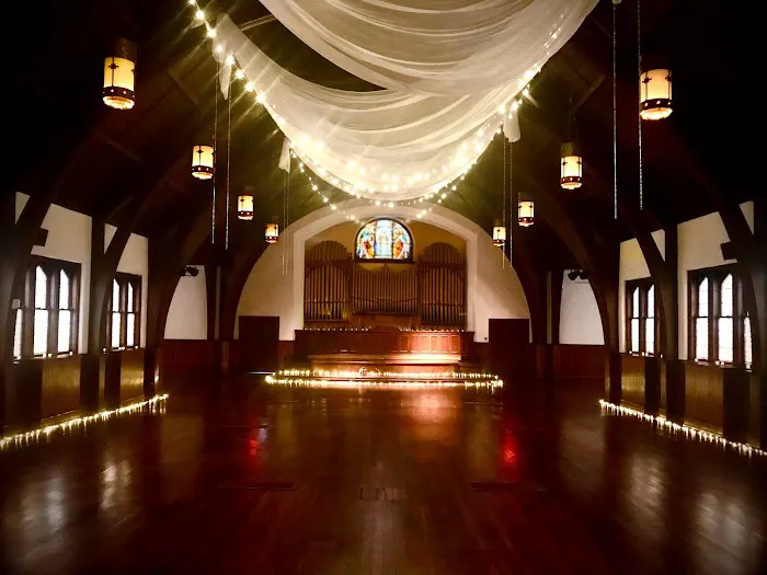 Higher Love Yoga Picture 3