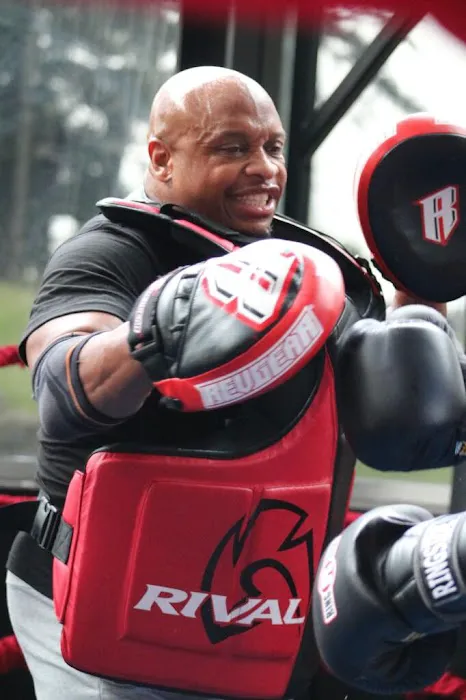 Kelly Davis Fight Training Picture 1