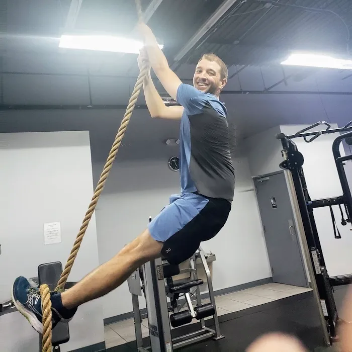 Knuckleup Barbell Club Picture 8