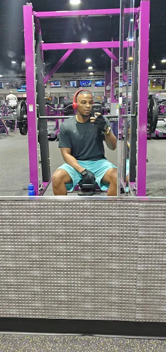 Planet Fitness Picture 5