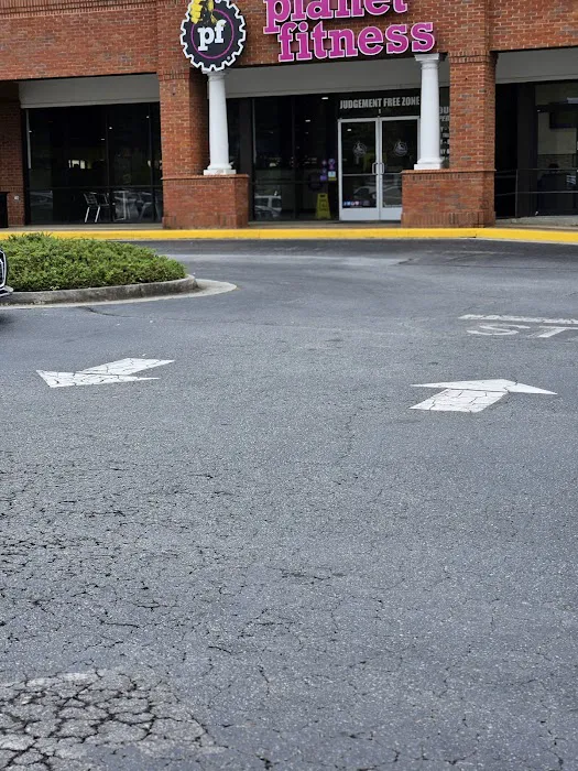 Planet Fitness Picture 1