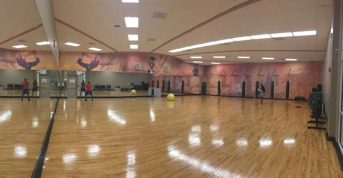 LA Fitness Picture 1