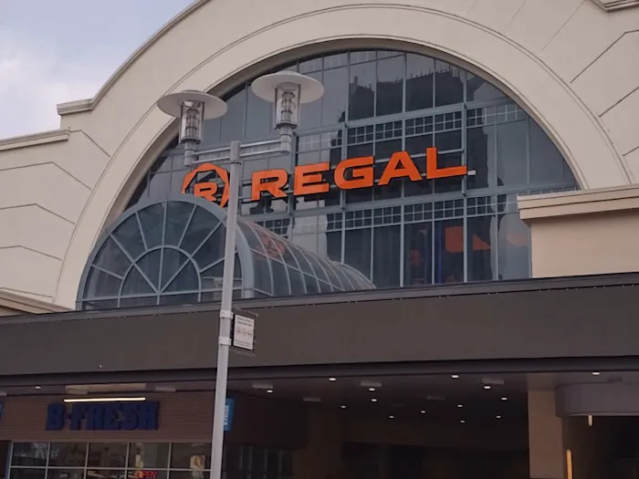 LA Fitness Picture 4