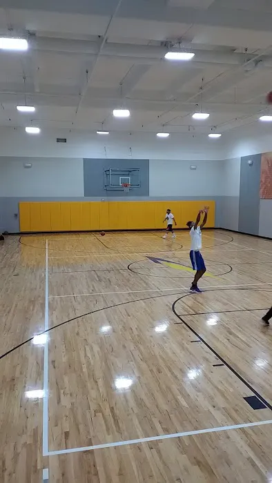 LA Fitness Picture 5