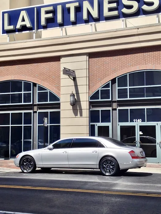 LA Fitness Picture 9