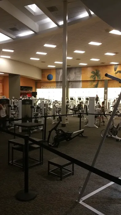 LA Fitness Picture 5