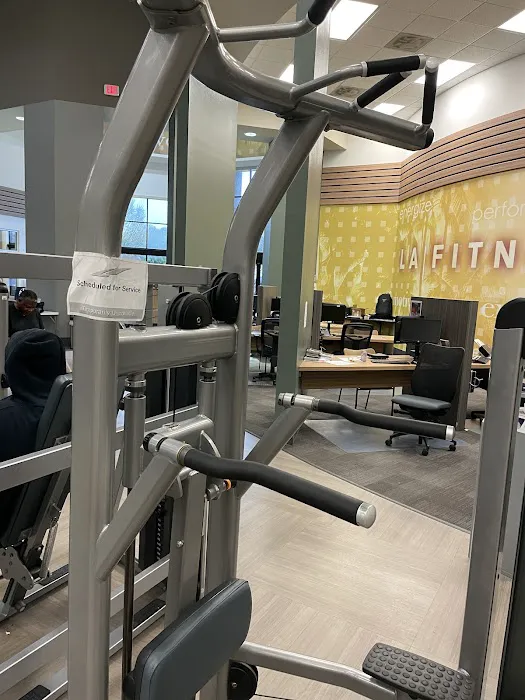 LA Fitness Picture 8