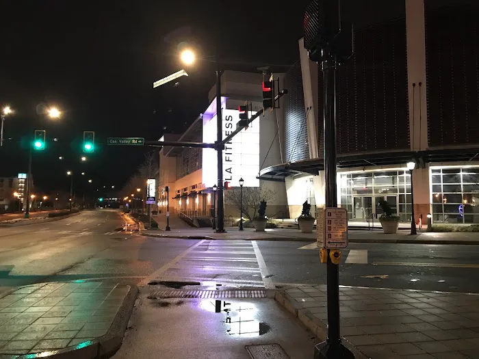 LA Fitness Picture 7