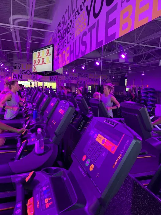 District Fitness Picture 10