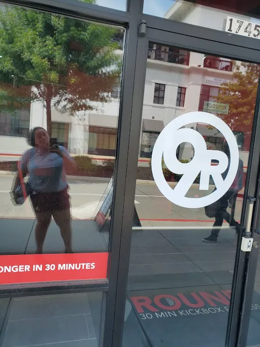 9Round Kickboxing Fitness Picture 3