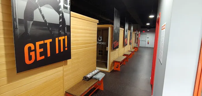 HOTWORX - Suwanee, GA - Laurel Springs Picture 7