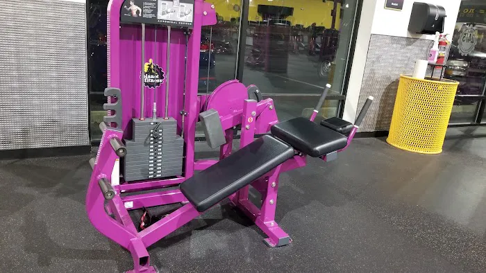 Planet Fitness Picture 4