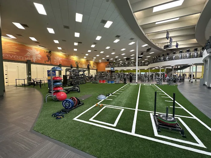 LA Fitness Picture 8