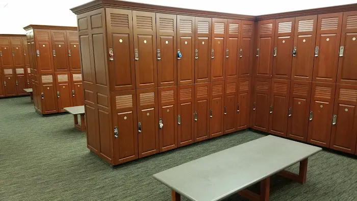 LA Fitness Picture 7