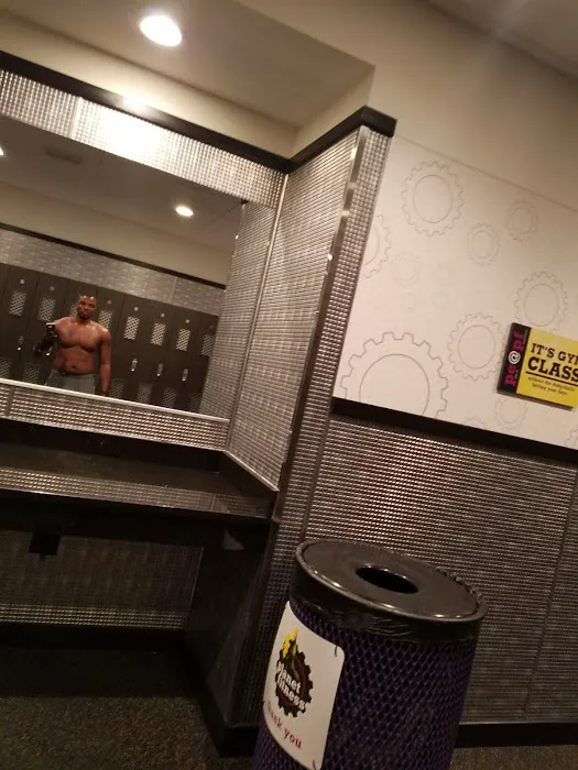 Planet Fitness Picture 4