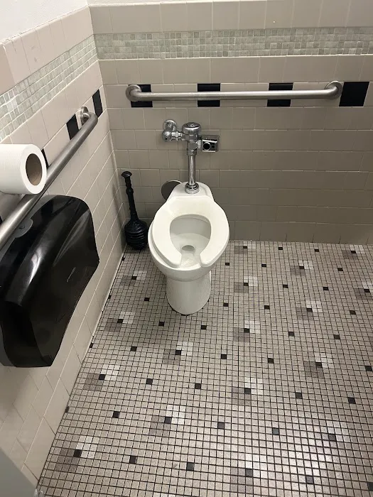 LA Fitness Picture 8