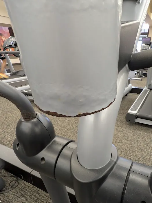 LA Fitness Picture 1