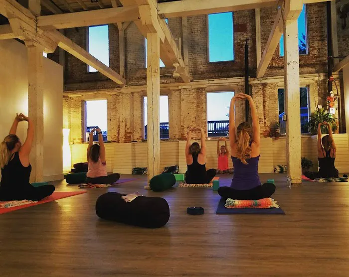 ToLife! Yoga and Pilates Picture 6