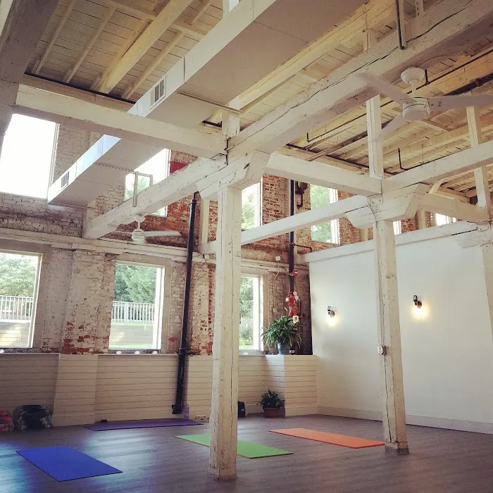 ToLife! Yoga and Pilates Picture 9