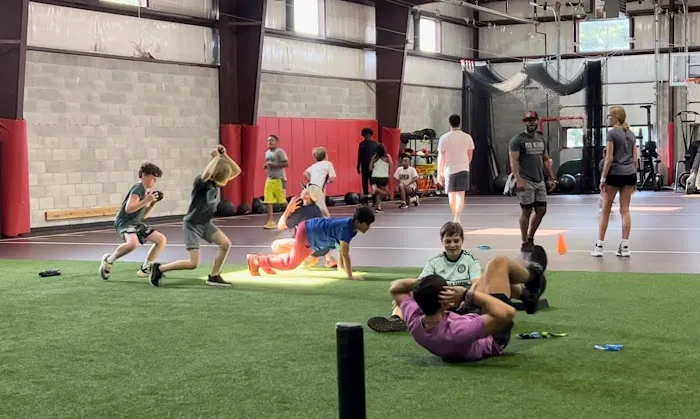 Redline Athletics Forsyth Picture 4