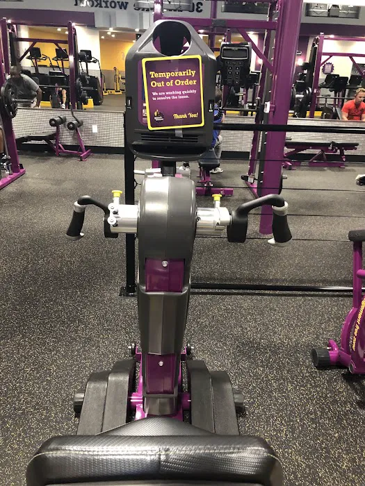 Planet Fitness Picture 8