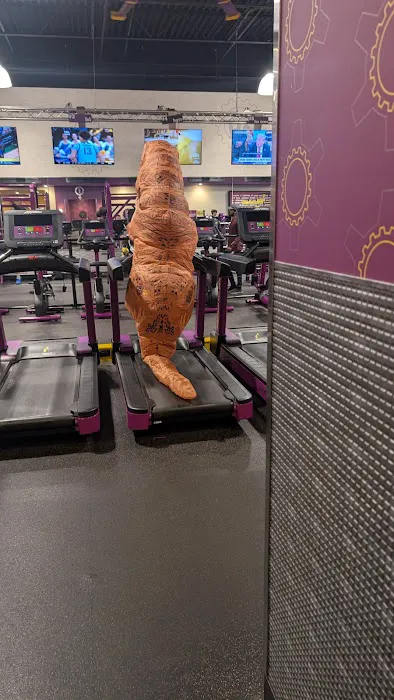 Planet Fitness Picture 5