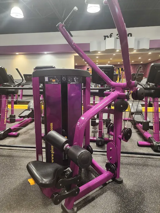 Planet Fitness Picture 6