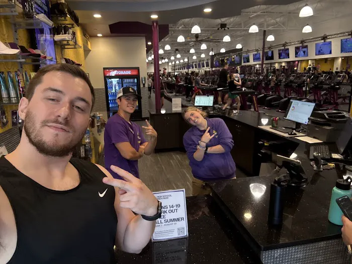 Planet Fitness Picture 2