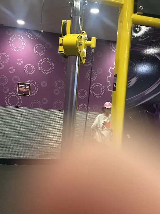 Planet Fitness Picture 1