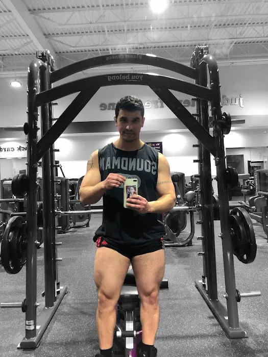 Planet Fitness Picture 6