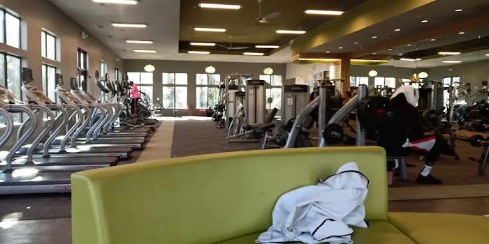 Village at Lake Park Athletic Center Picture 8