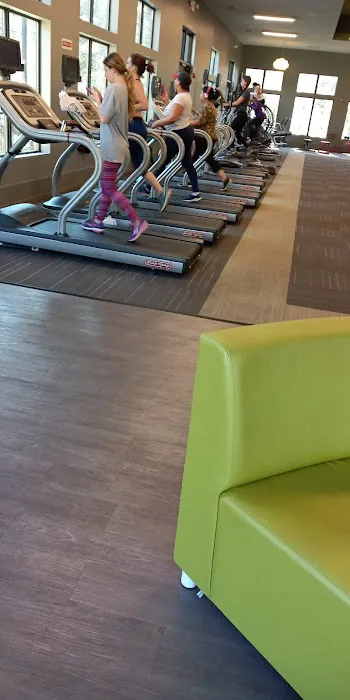 Village at Lake Park Athletic Center Picture 6