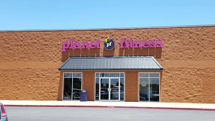 Planet Fitness Picture 7