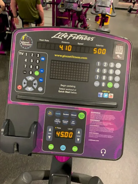 Planet Fitness Picture 8