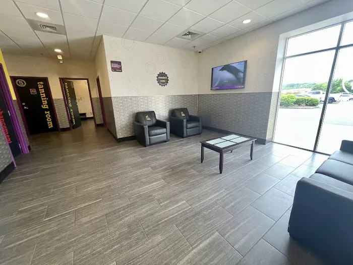 Planet Fitness Picture 9