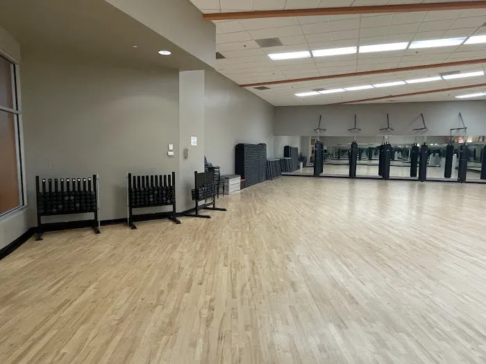 LA Fitness Picture 1