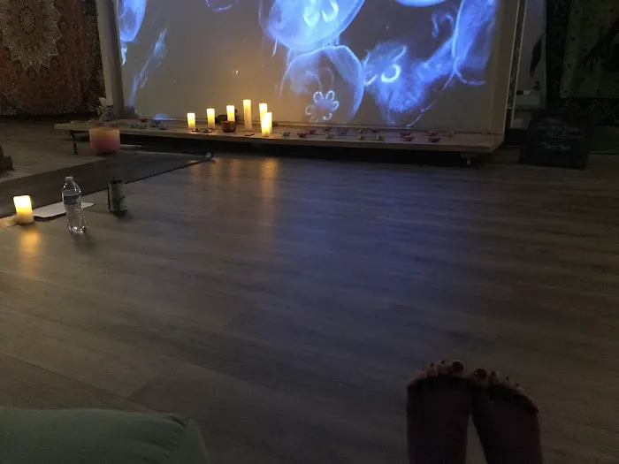 Truth In Motion Yoga Picture 9