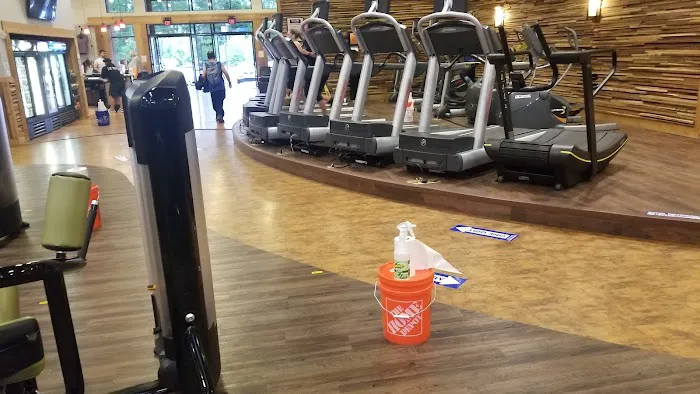 Onelife Fitness - Vickery Picture 5