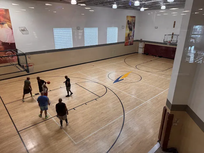 LA Fitness Picture 9