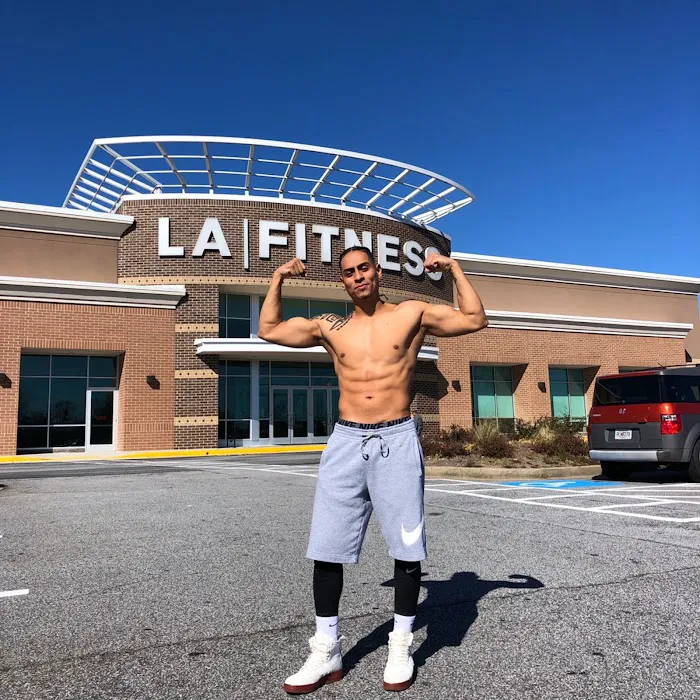 LA Fitness Picture 8