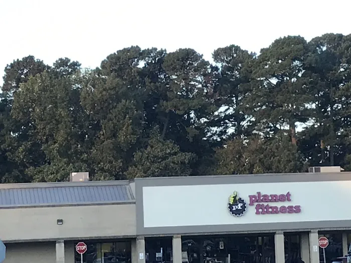 Planet Fitness Picture 2